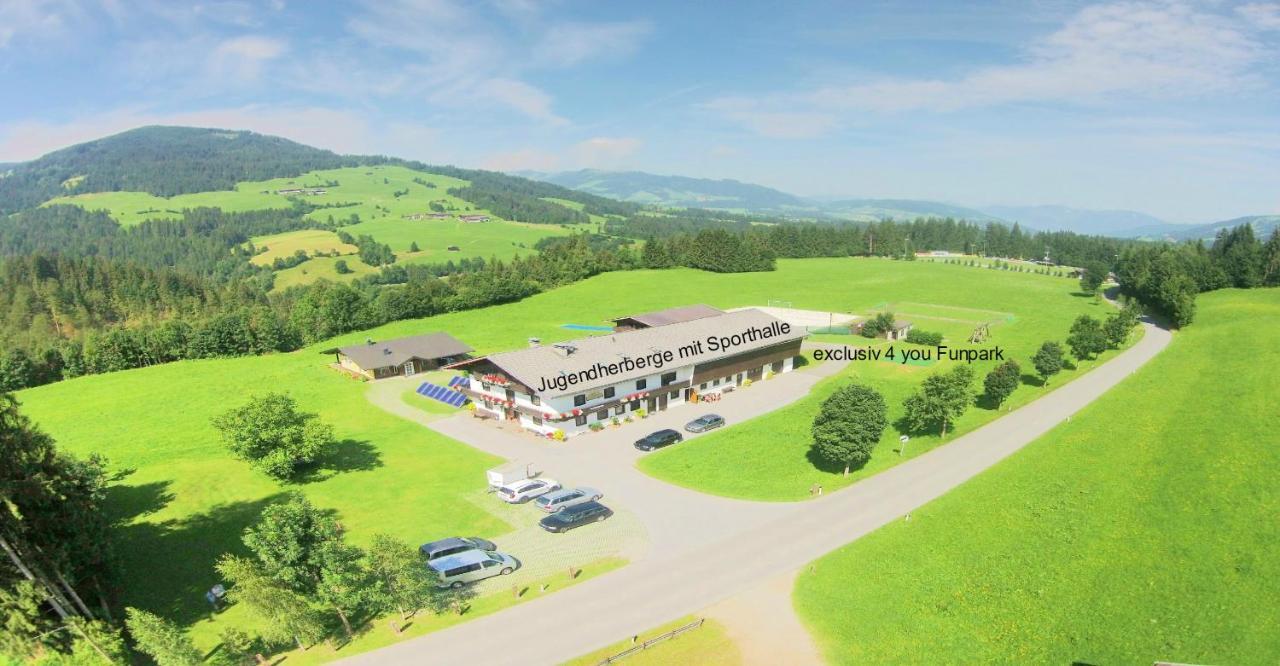 Berghuette Burgweghof Jugendgaestehaus Hostel Westendorf Exterior photo